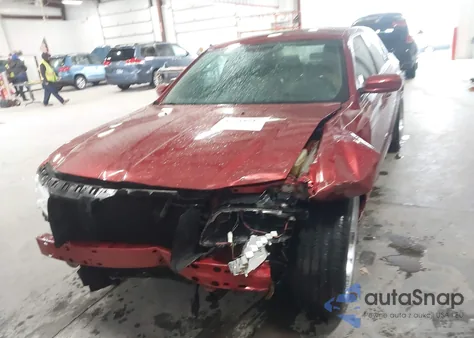 2014 Chrysler 300 z USA, uszkodzony, nr VIN 2C3CCAAG9EH141727